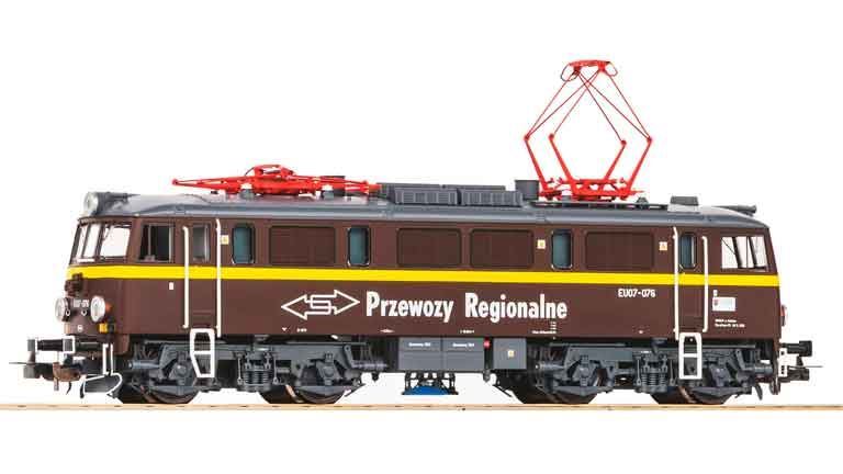 PIKO 96391 Электровоз EU07 «Przewozy Regionalne» (интерфейс PluX22), H0, VI, PR