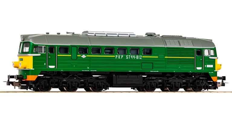 PIKO 52954 Грузопассажирский тепловоз ST44 (декодер PluX22 и звук), H0, IV, PKP